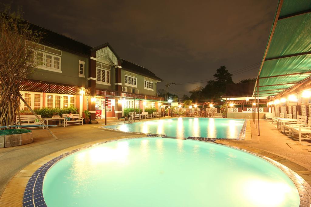 Waratee Spa Resort Villa Bangkok Exterior foto